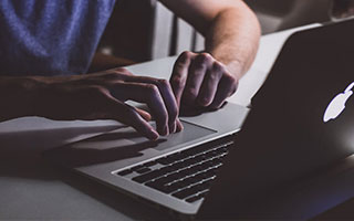 爱游戏官方-Dota 2 新秀选手突破自我，dota2新人职业选手